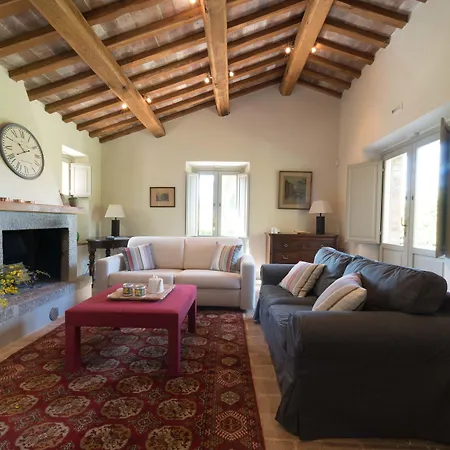 Tenuta Santo Pietro בית חווה