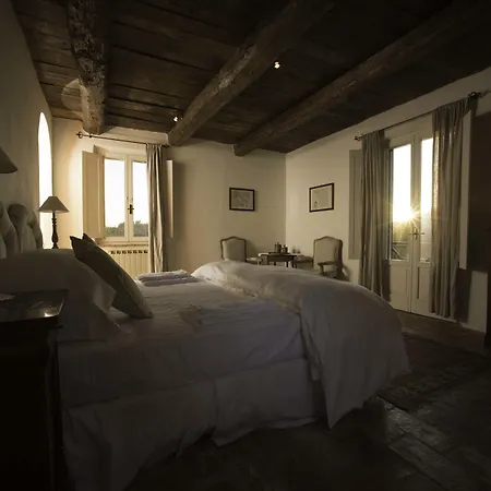 בית חווה Tenuta Santo Pietro פיינצה