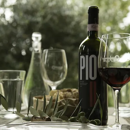 בית חווה Tenuta Santo Pietro *