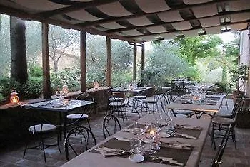 Tenuta Santo Pietro Agroturismo *